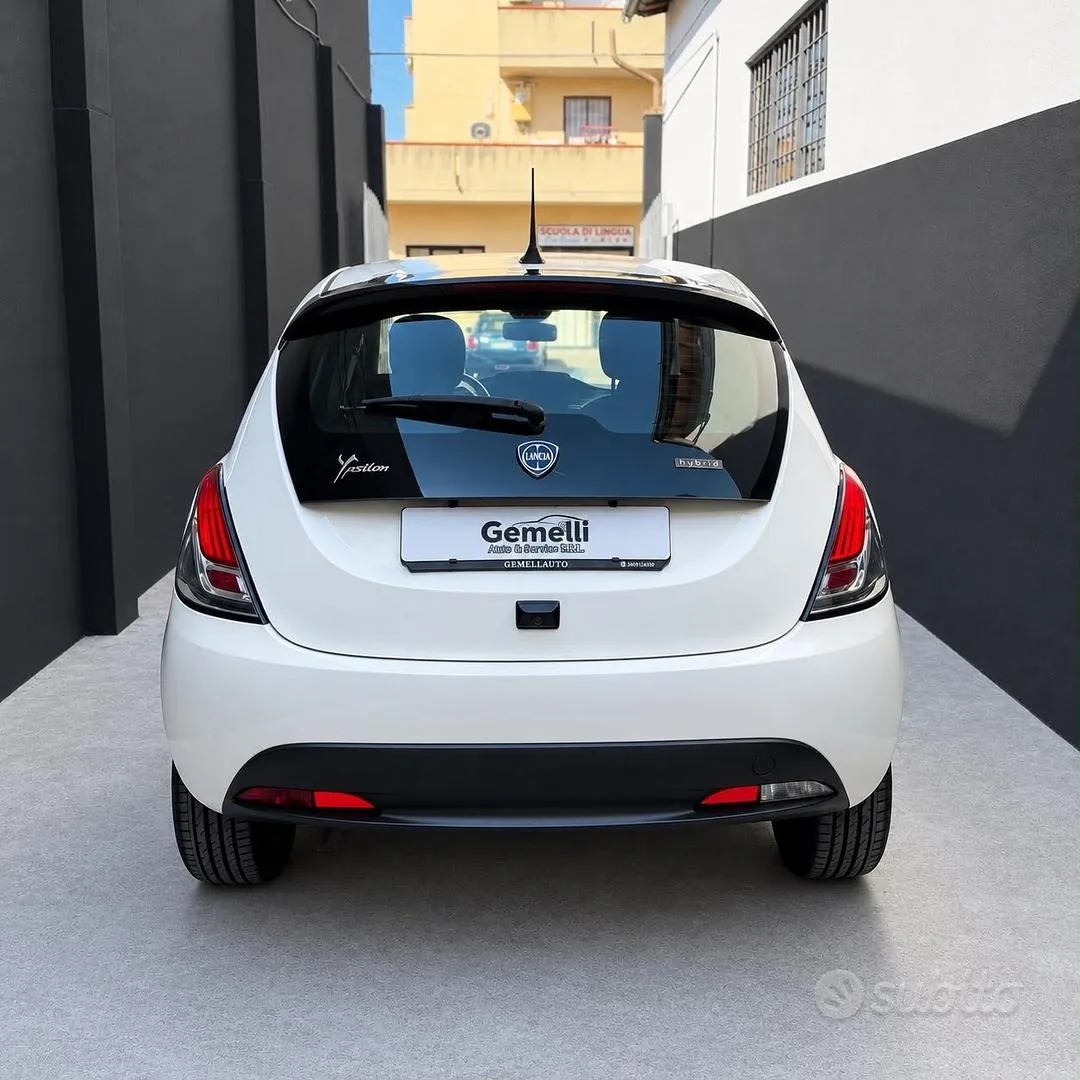 Lancia Ypsilon 2023 photo 5