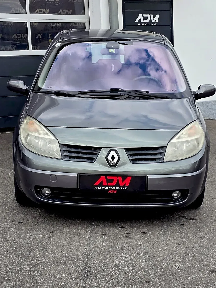 Renault Scenic 2005 photo 2