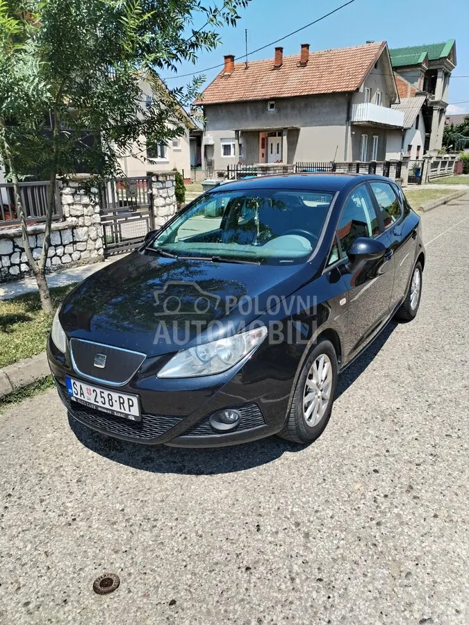 Seat Ibiza 2011 photo 2