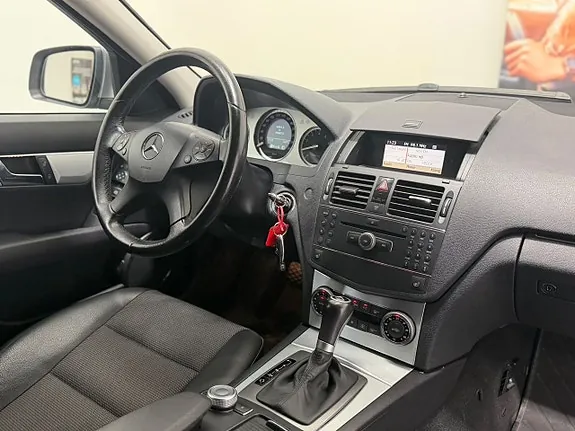 Mercedes-Benz C180 2008 photo 2