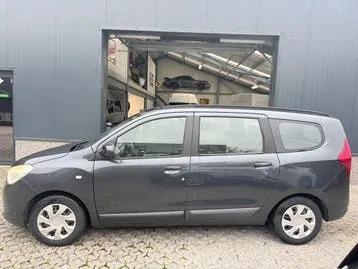 Dacia Lodgy 2012 photo 2