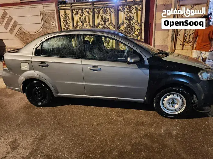 Chevrolet Aveo 2010 photo 2