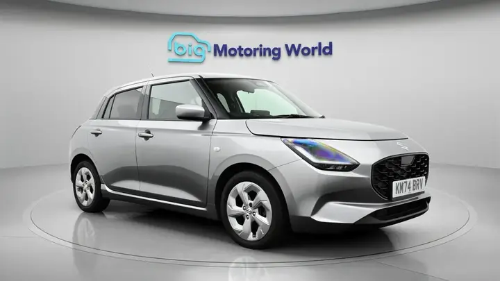 Suzuki Swift 2024 photo 4