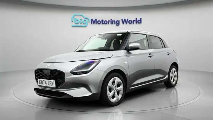 Suzuki Swift 2024 photo 2