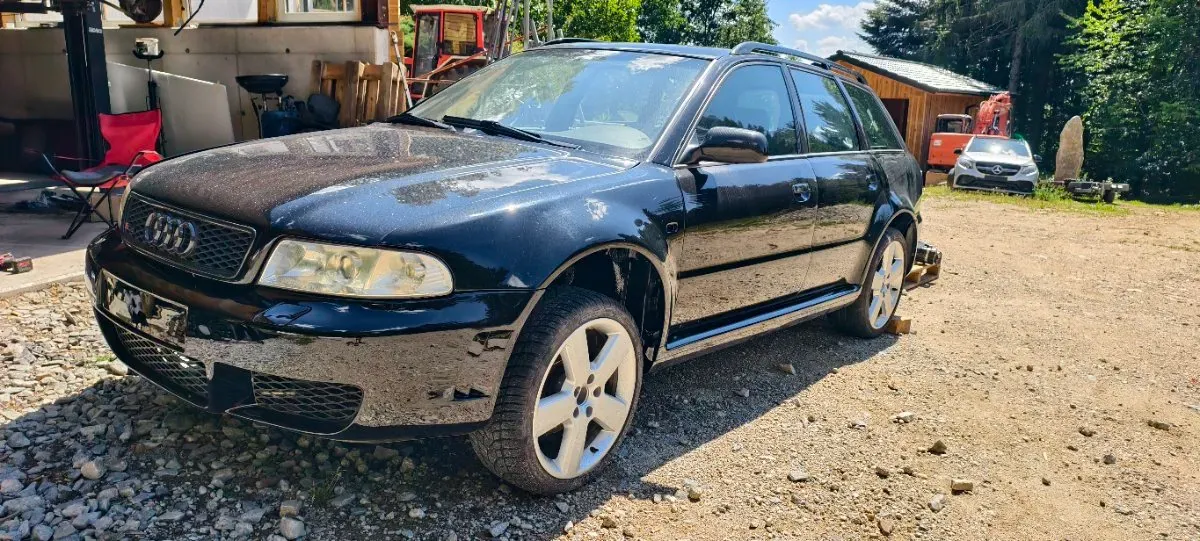 Audi A4 2000 photo 2