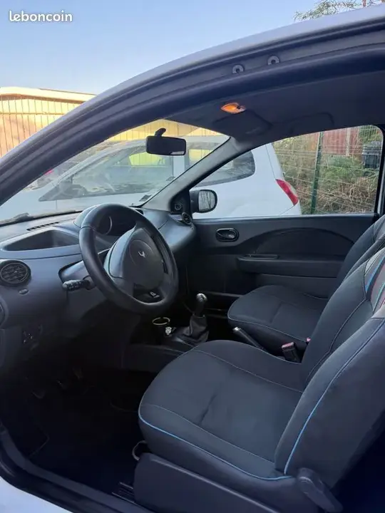 Renault Twingo 2013 photo 3