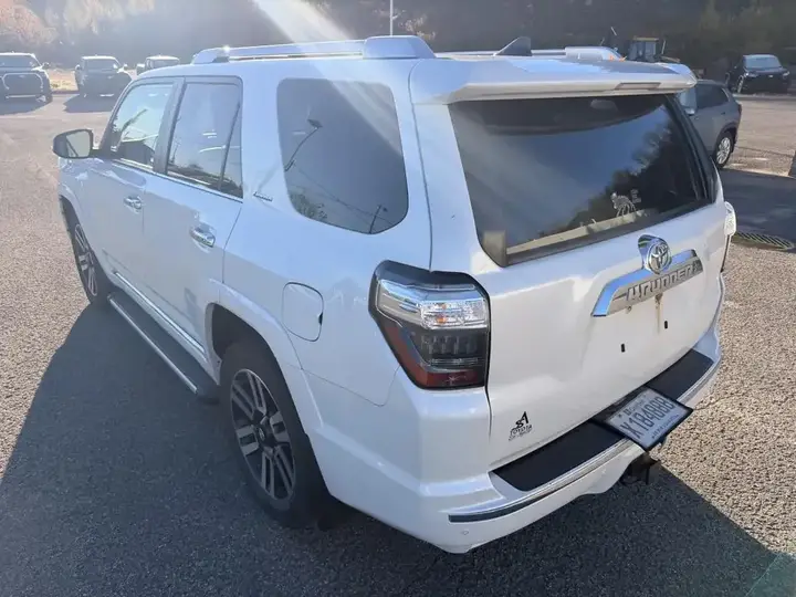 Toyota 4Runner 2016 photo 4