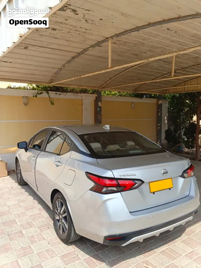 Nissan Versa 2021 photo 3