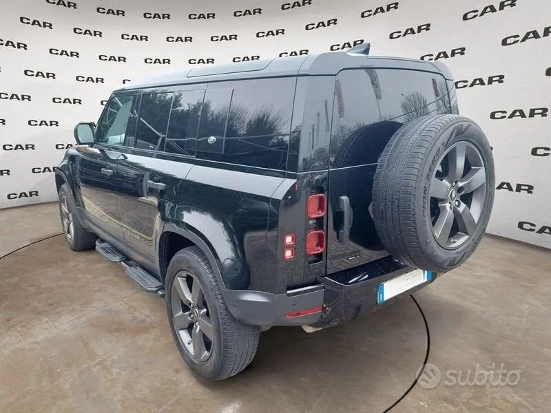 Land Rover Defender 2021 photo 3