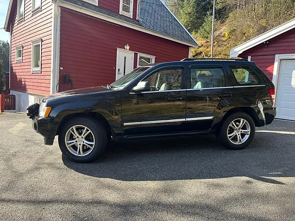 Jeep Grand Cherokee 2005 photo 2