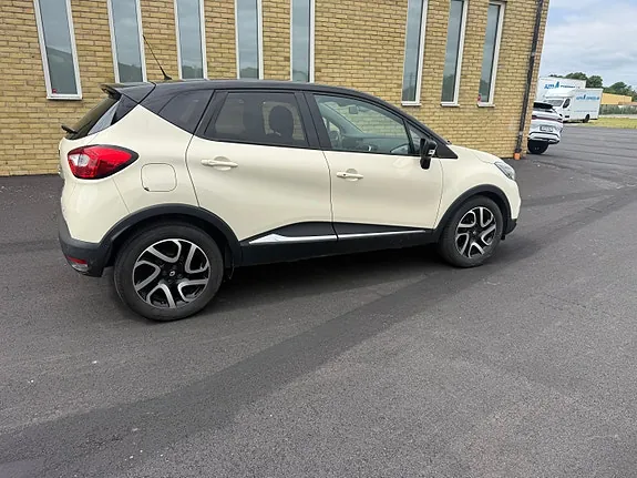 Renault Captur 2016 photo 2