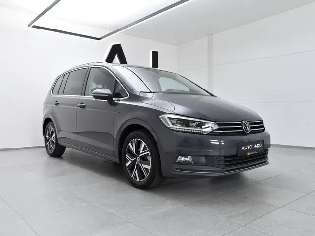 Volkswagen Touran 2023 photo 3