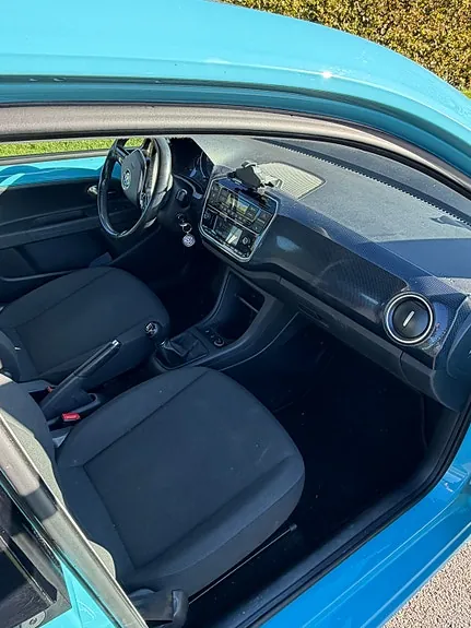 Volkswagen Up 2017 photo 3
