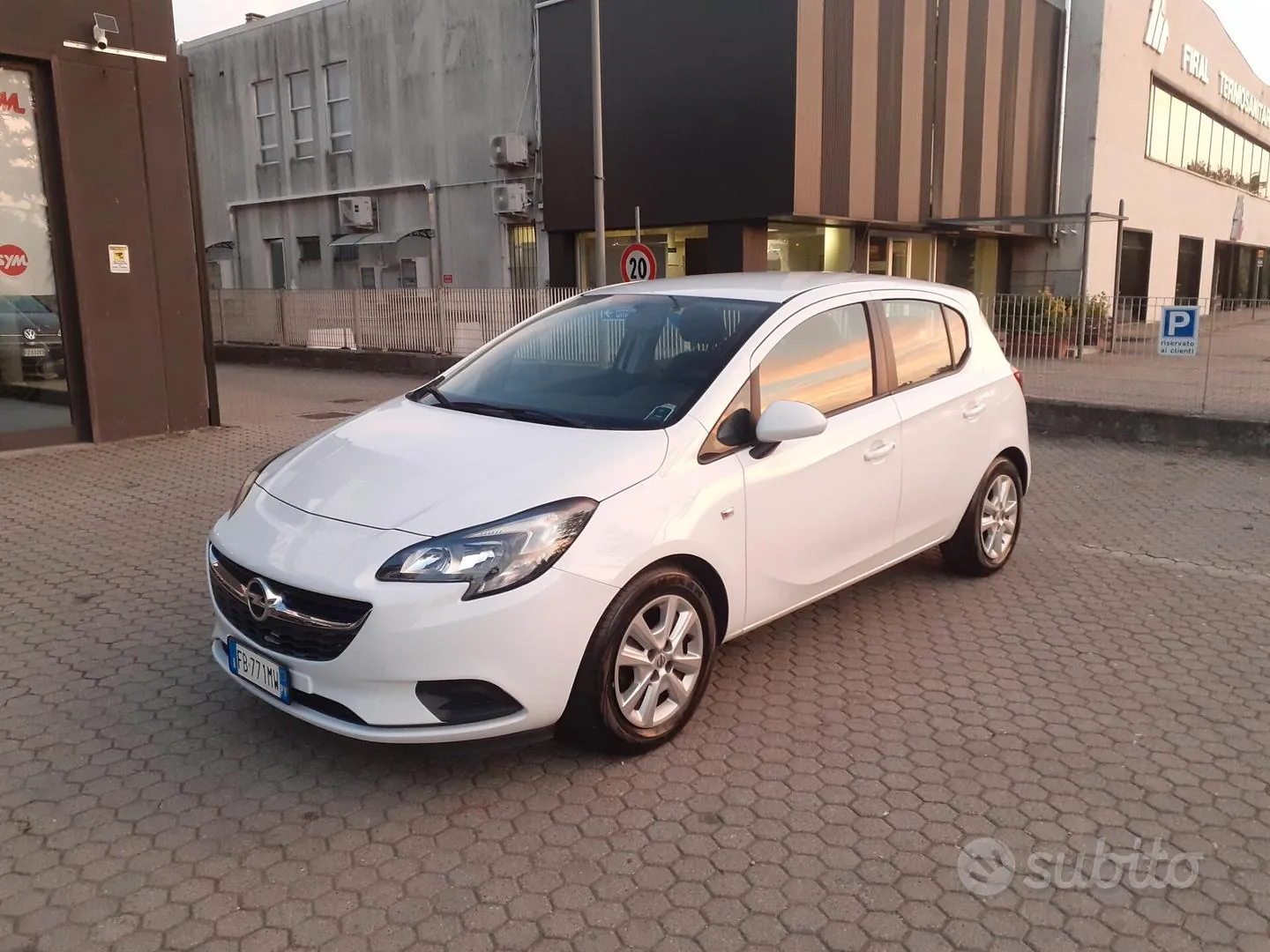 Opel Corsa 2016 photo 2
