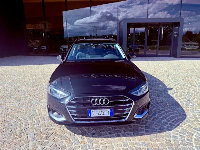 Audi A4 2024 photo 3