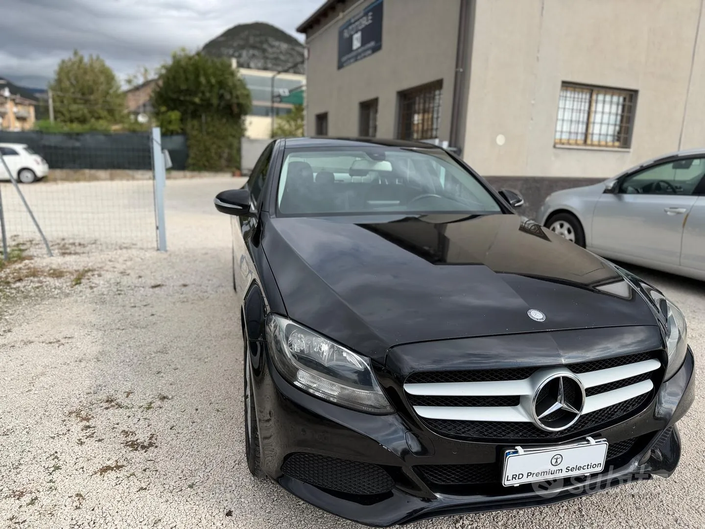Mercedes-Benz C200 2015 photo 2