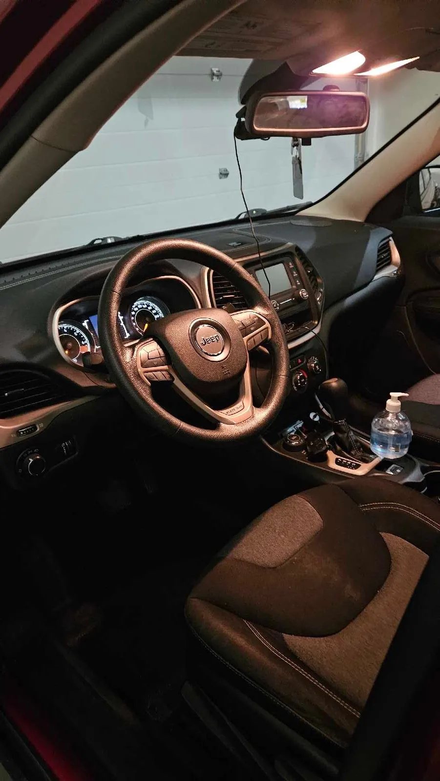 Jeep Cherokee 2014 photo 3
