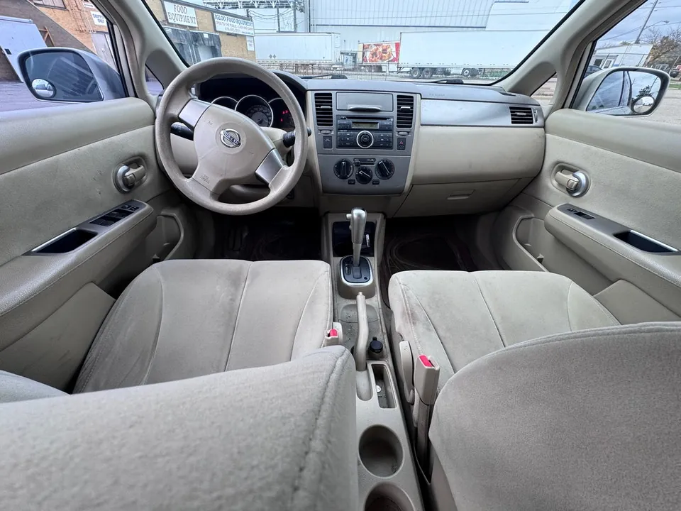 Nissan Versa 2007 photo 5