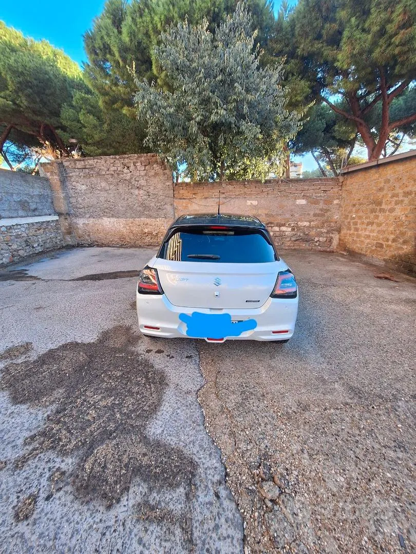 Suzuki Swift 2024 photo 5
