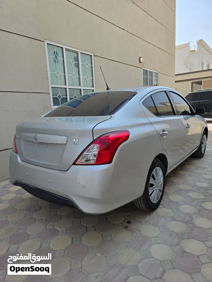 Nissan Sunny 2022 photo 4