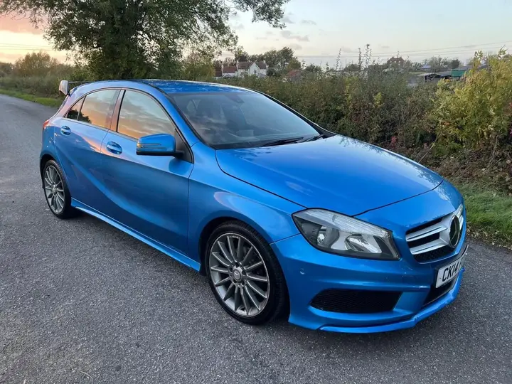 Mercedes-Benz A-Class 2014 photo 2