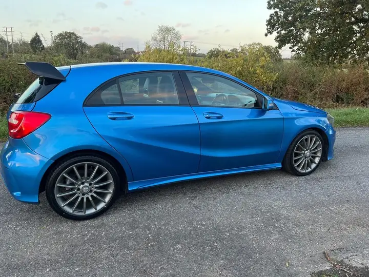 Mercedes-Benz A-Class 2014 photo 3