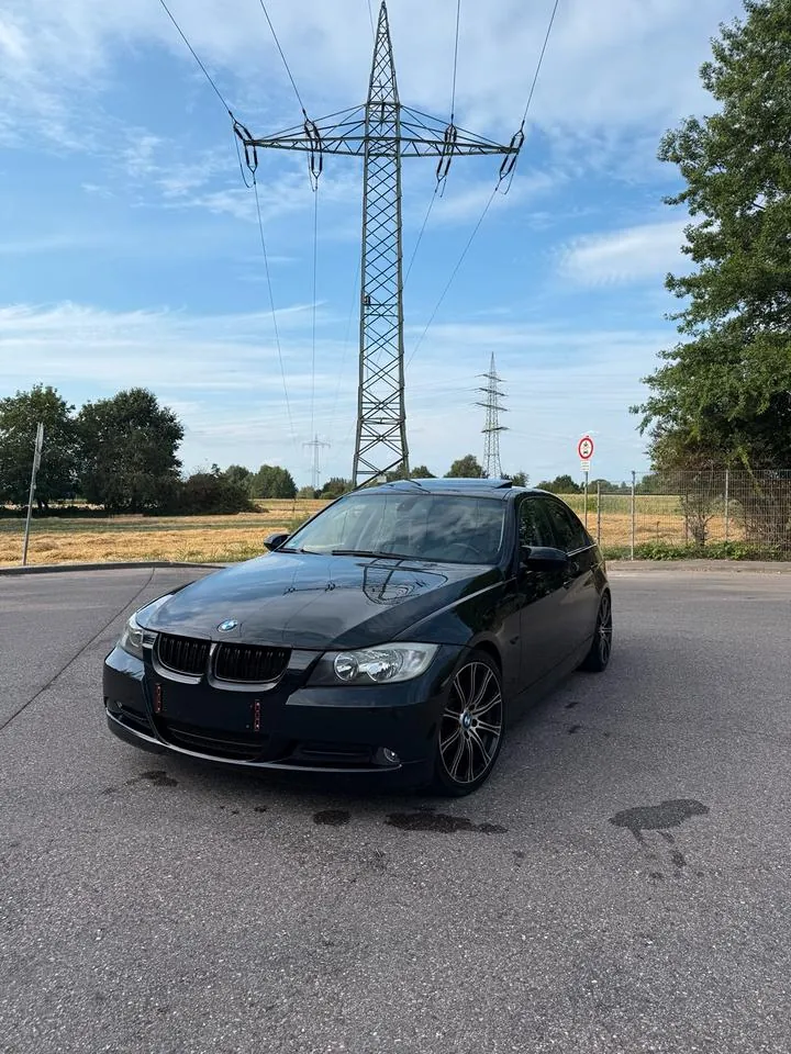 BMW E90