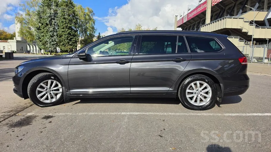 Volkswagen Passat 2019 photo 2