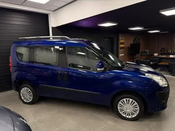 Fiat Doblo 2011 photo 2