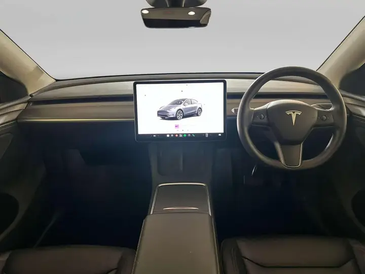 Tesla Model Y 2024 photo 3