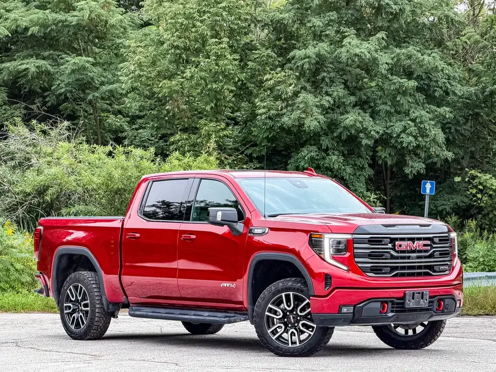 GMC Sierra 1500 2025 photo 2
