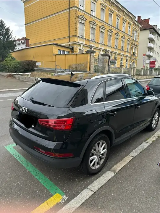 Audi Q3 2016 photo 2