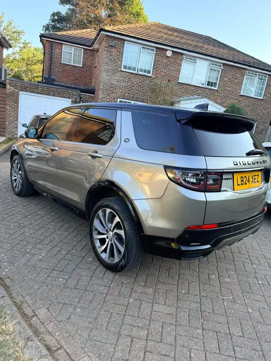 Land Rover Discovery Sport 2024 photo 4