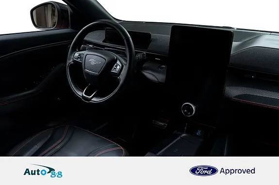 Ford Mustang Mach-E 2023 photo 3