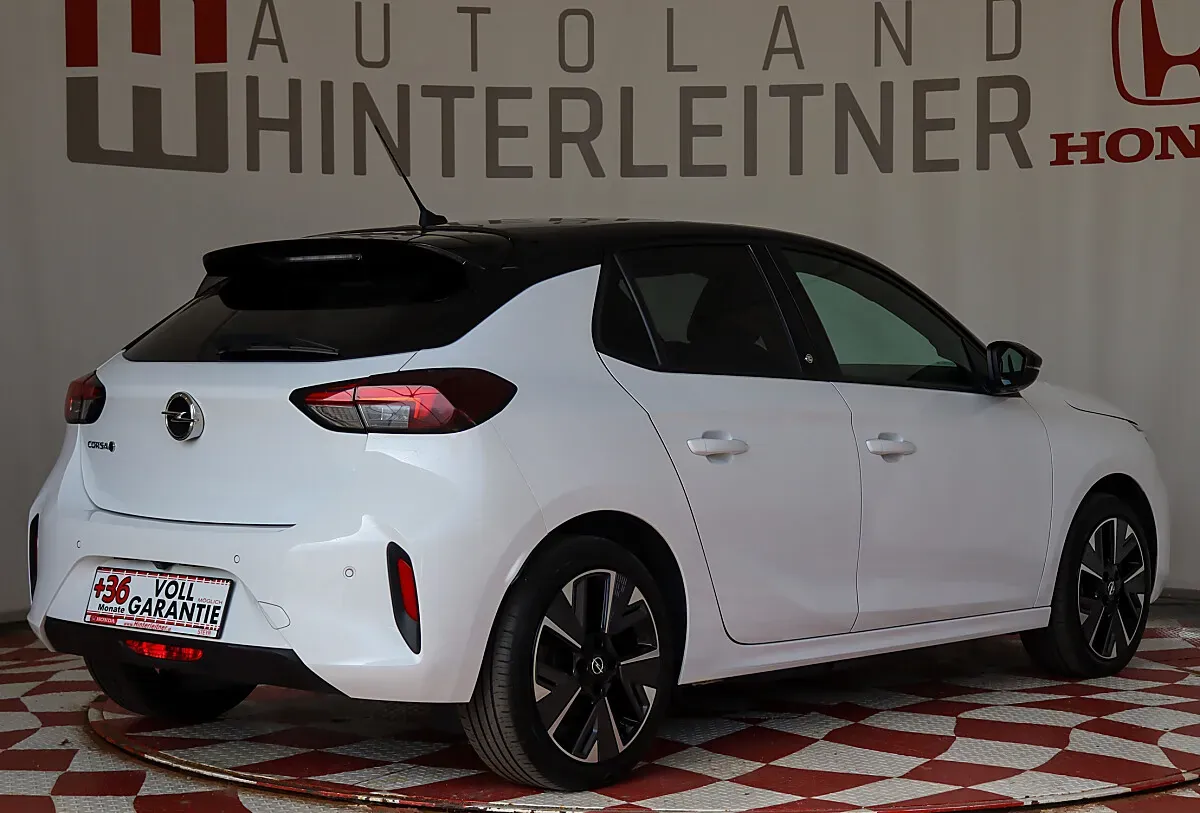 Opel Corsa E 2021 photo 2