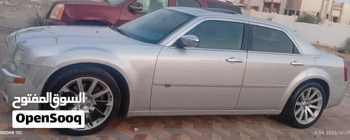 Chrysler 300 2010 photo 3