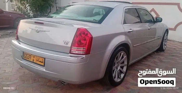Chrysler 300 2010 photo 4