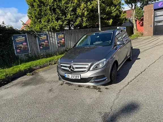 Mercedes-Benz B250 2016 photo 2