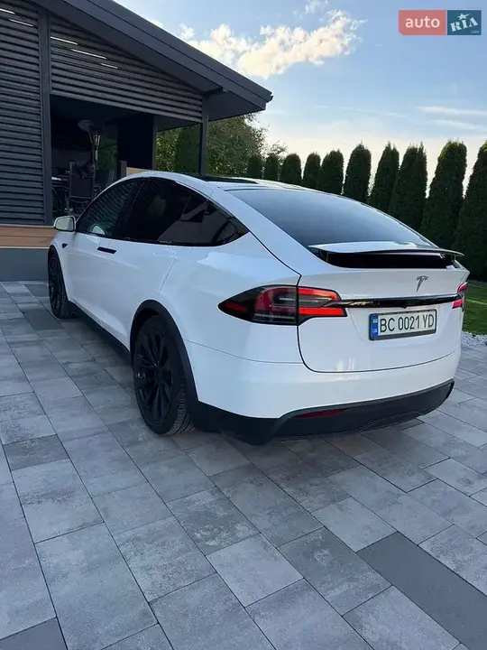 Tesla Model X 2022 photo 5