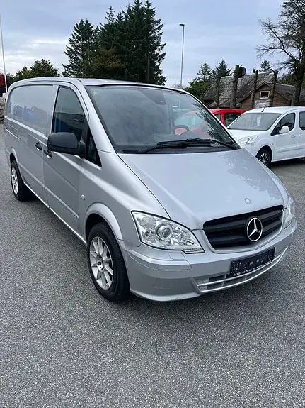 Mercedes-Benz Vito 116 2013 photo 2