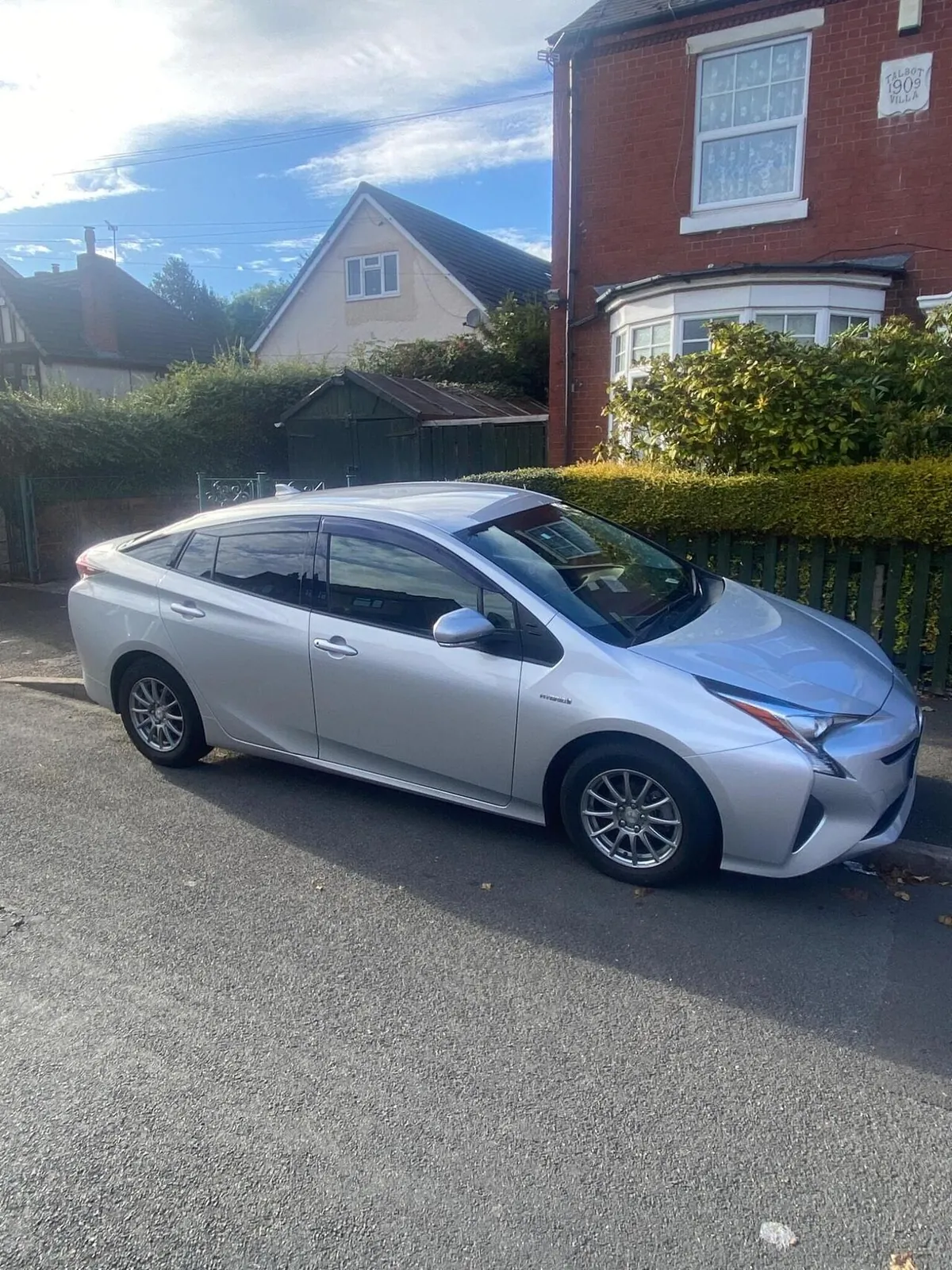 Toyota Prius 2018 photo 2