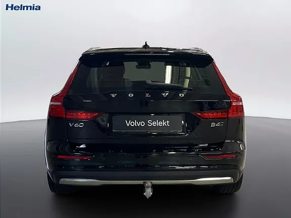 Volvo V60 Cross Country 2023 photo 4