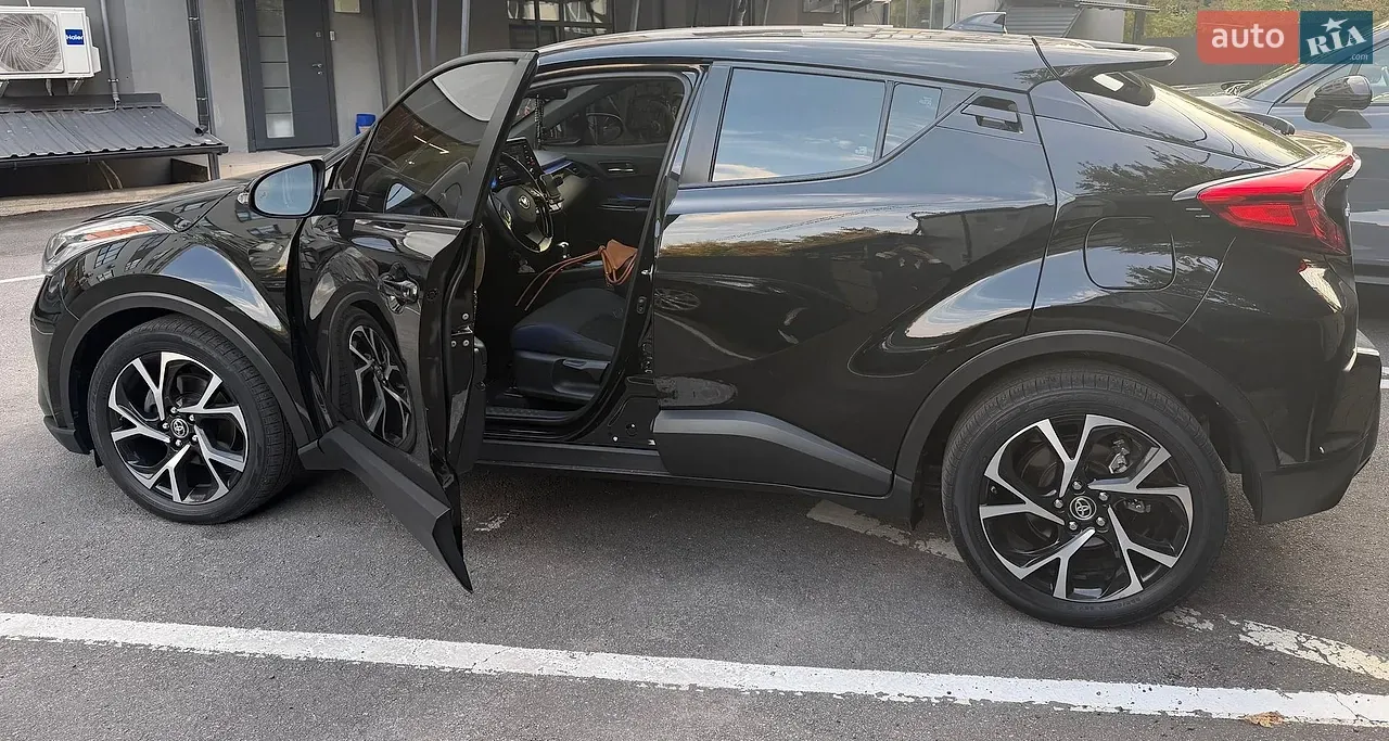 Toyota C-Hr 2021 photo 5