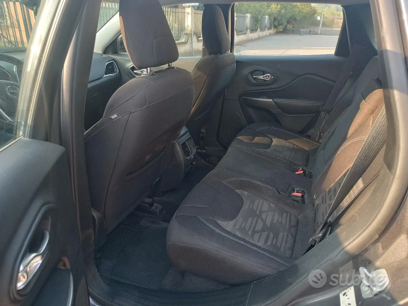 Jeep Cherokee 2019 photo 4