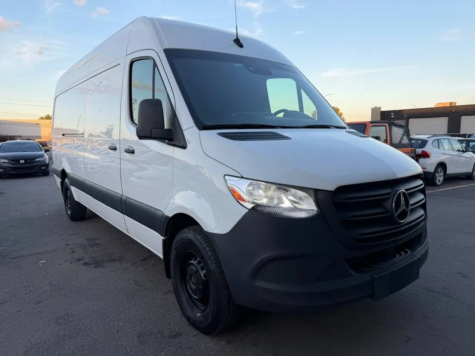 Mercedes-Benz Sprinter