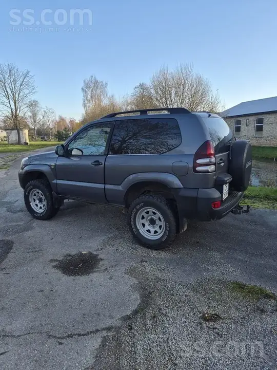 Toyota Land Cruiser 2003 photo 5