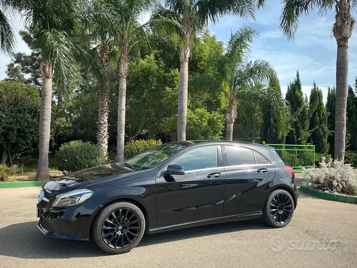 Mercedes-Benz A 180 2016 photo 4