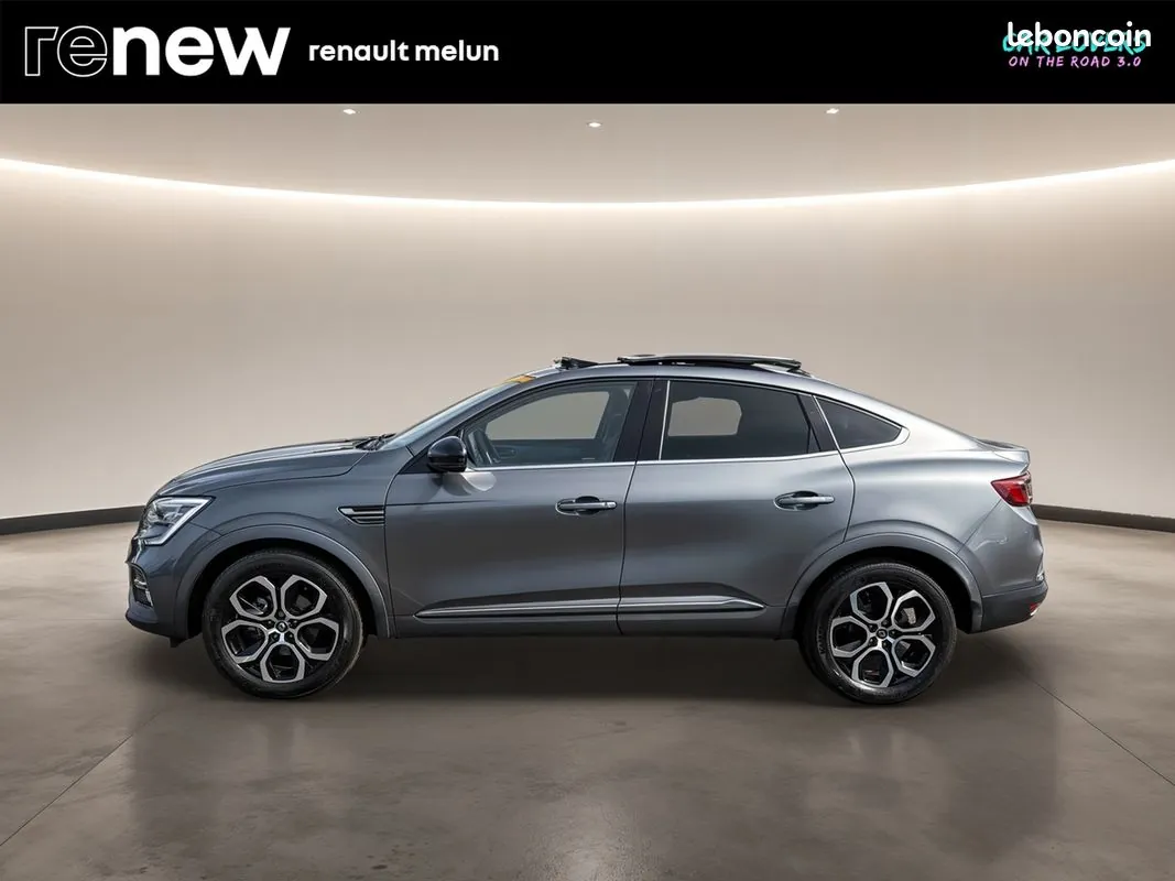 Renault Arkana 2023 photo 2