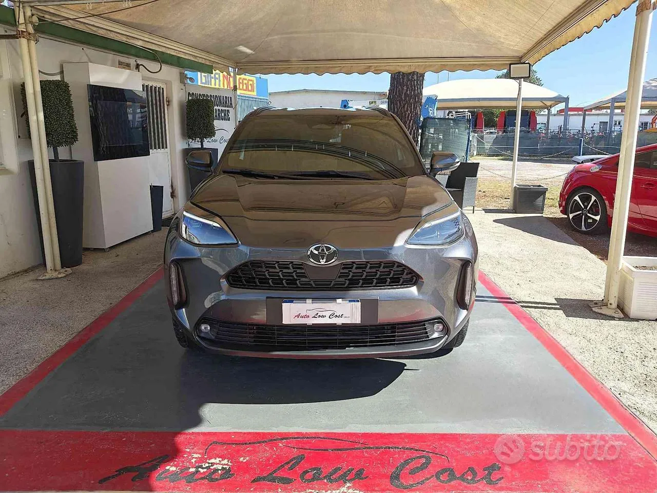 Toyota Yaris Cross 2025 photo 2