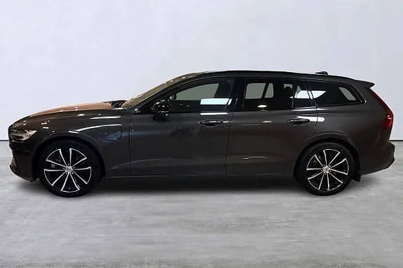 Volvo V60 2025 photo 2